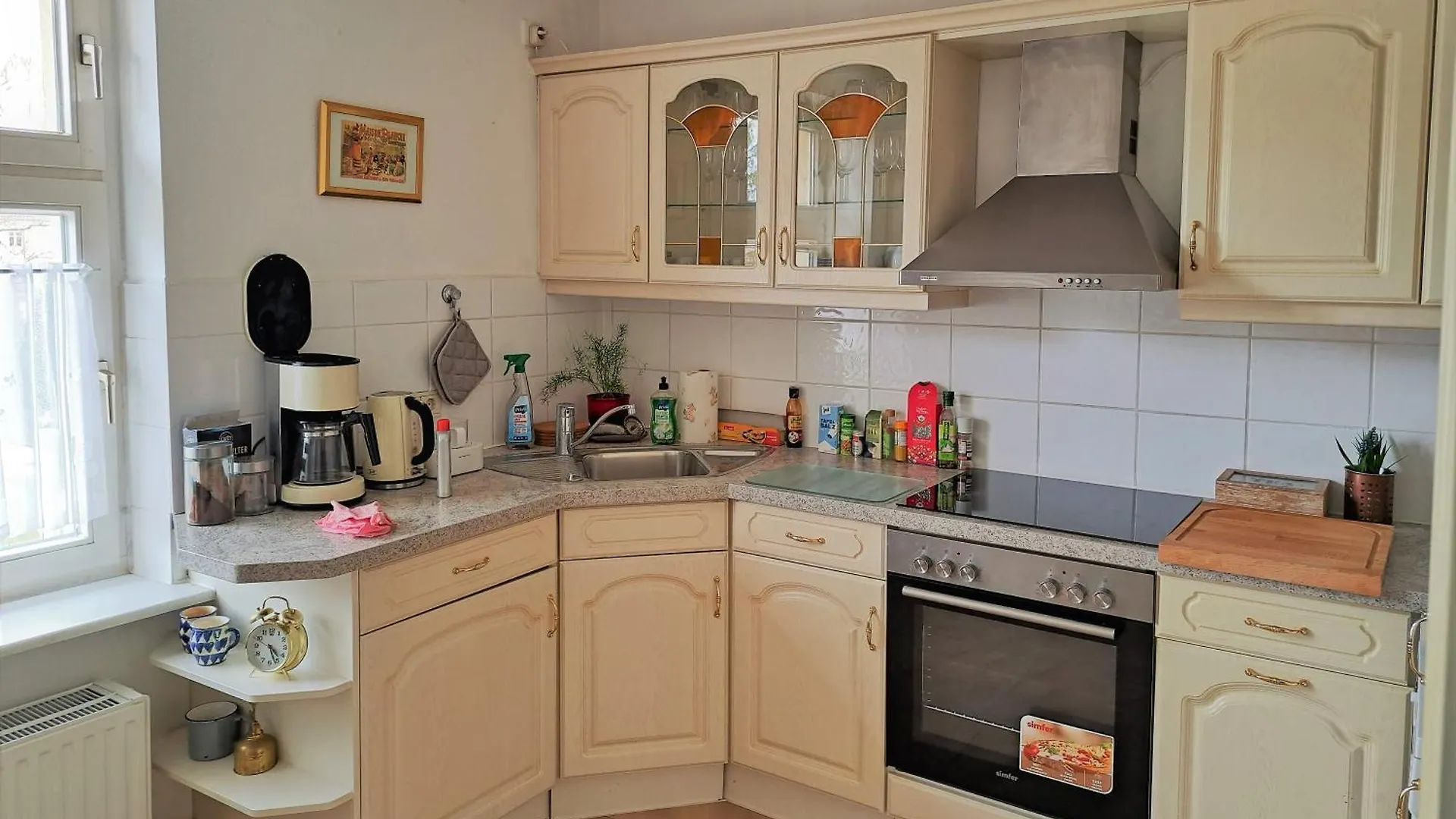 Town-Villa, Apartment, Living Room With Big Sofa Bed , 2 Bedroom, 1Kitchen, 1Bathroom, 1 Office, 1 Garden Berlín Apartmán